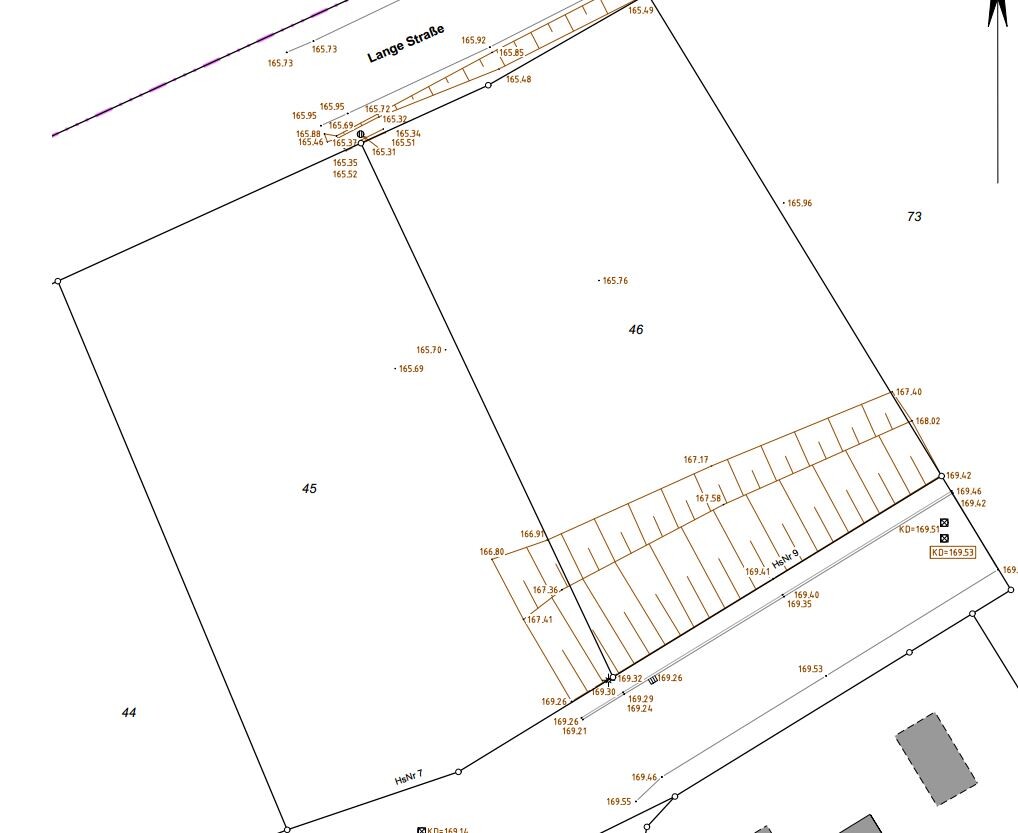 Site plan with property parcels along Lange Straße