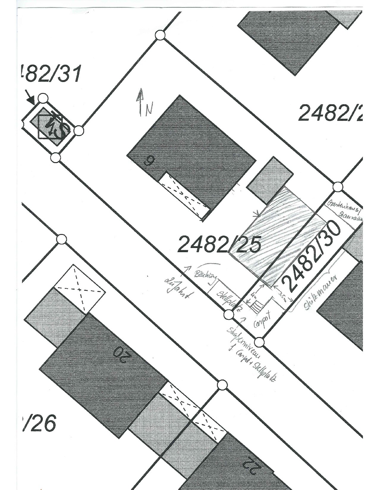 Lageplan: Parzellen 2482/25, 2482/30 mit Gebäuden.