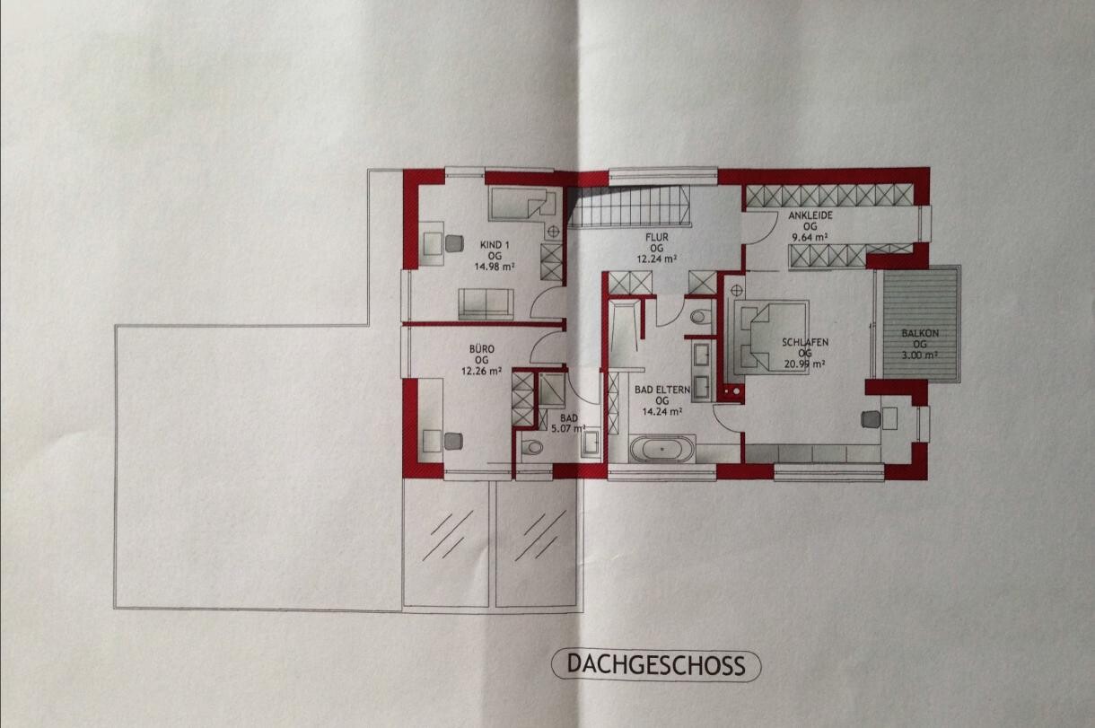 Upper floor plan: Bedroom, walk-in closet, bathroom, children’s room, office, hallway, balcony.