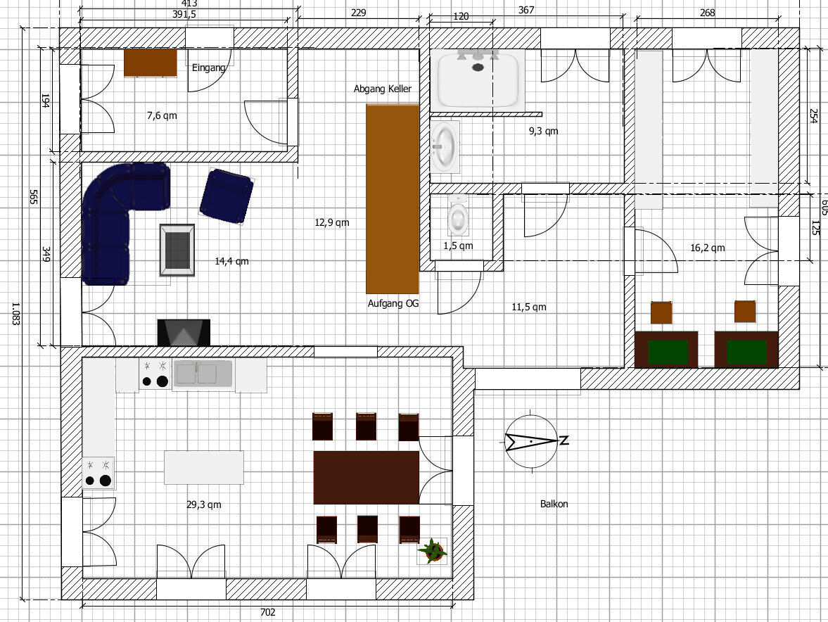 Detaillierter Grundriss eines Hauses mit Wohnzimmer, Küche, Essbereich, Bad, Treppen und Balkon
