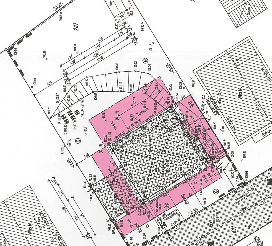 Site plan with building area highlighted in pink and plot layout