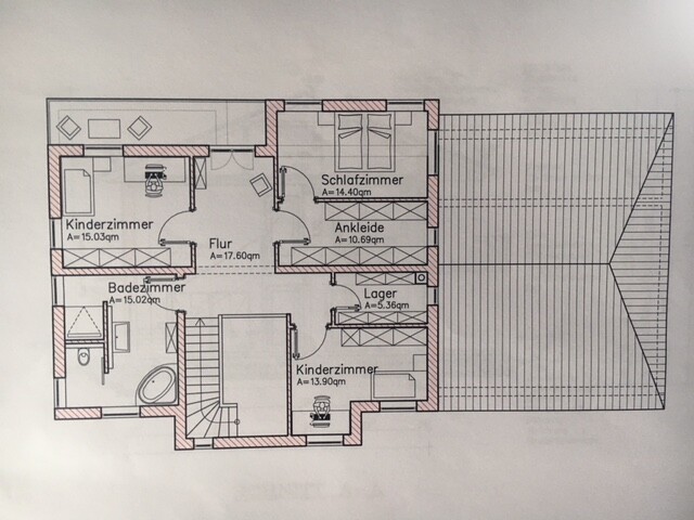 Floor plan of a house with hallway, bedroom, children’s room and bathroom as well as staircase.