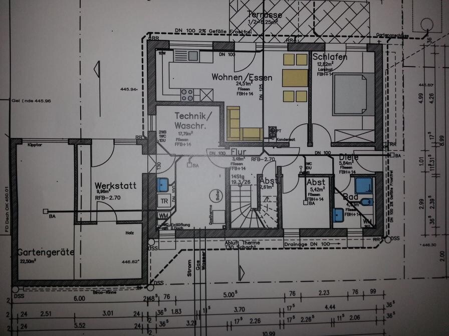 Floor plan of a house with living area, kitchen and hallway