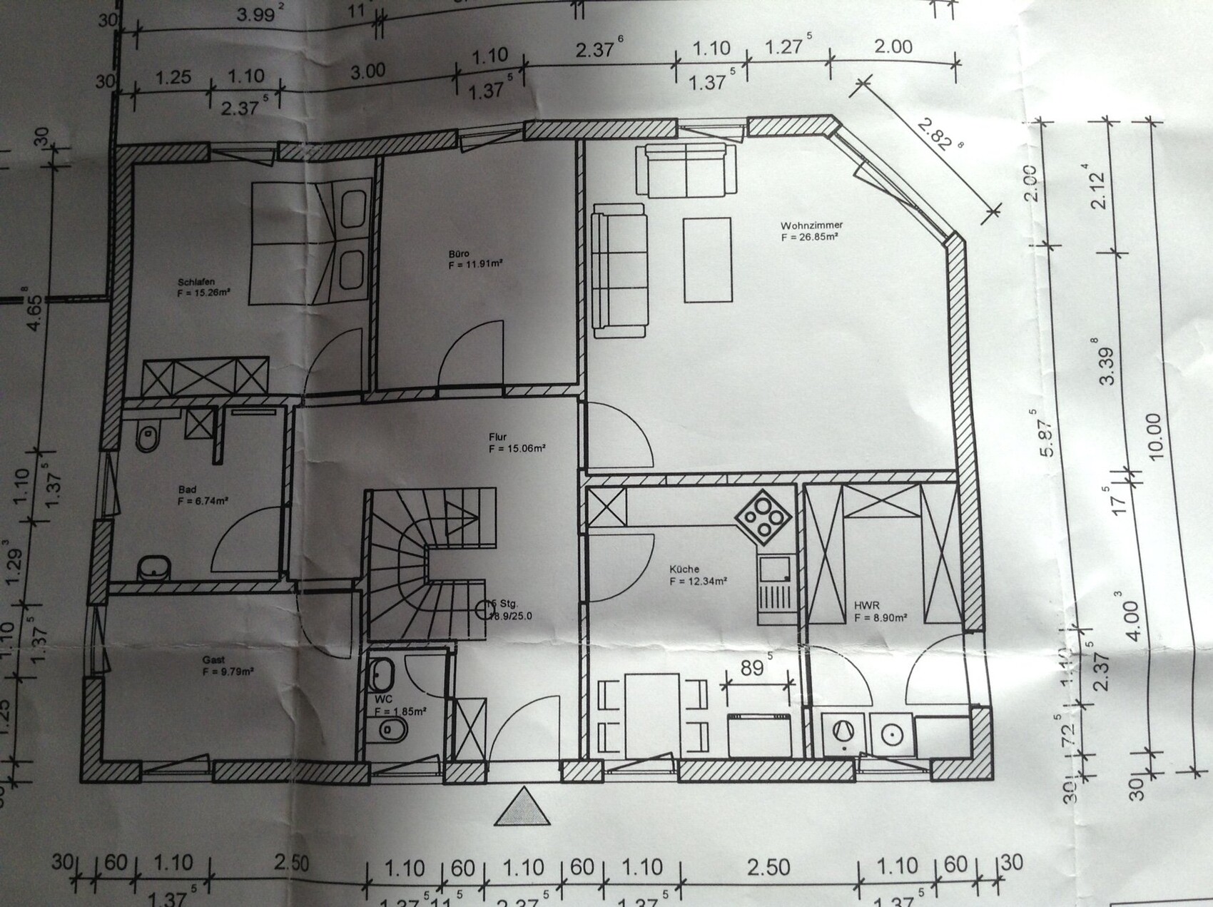 Floor plan of a house with living room, kitchen, bedroom, office, bathroom, WC, hallway, utility room.