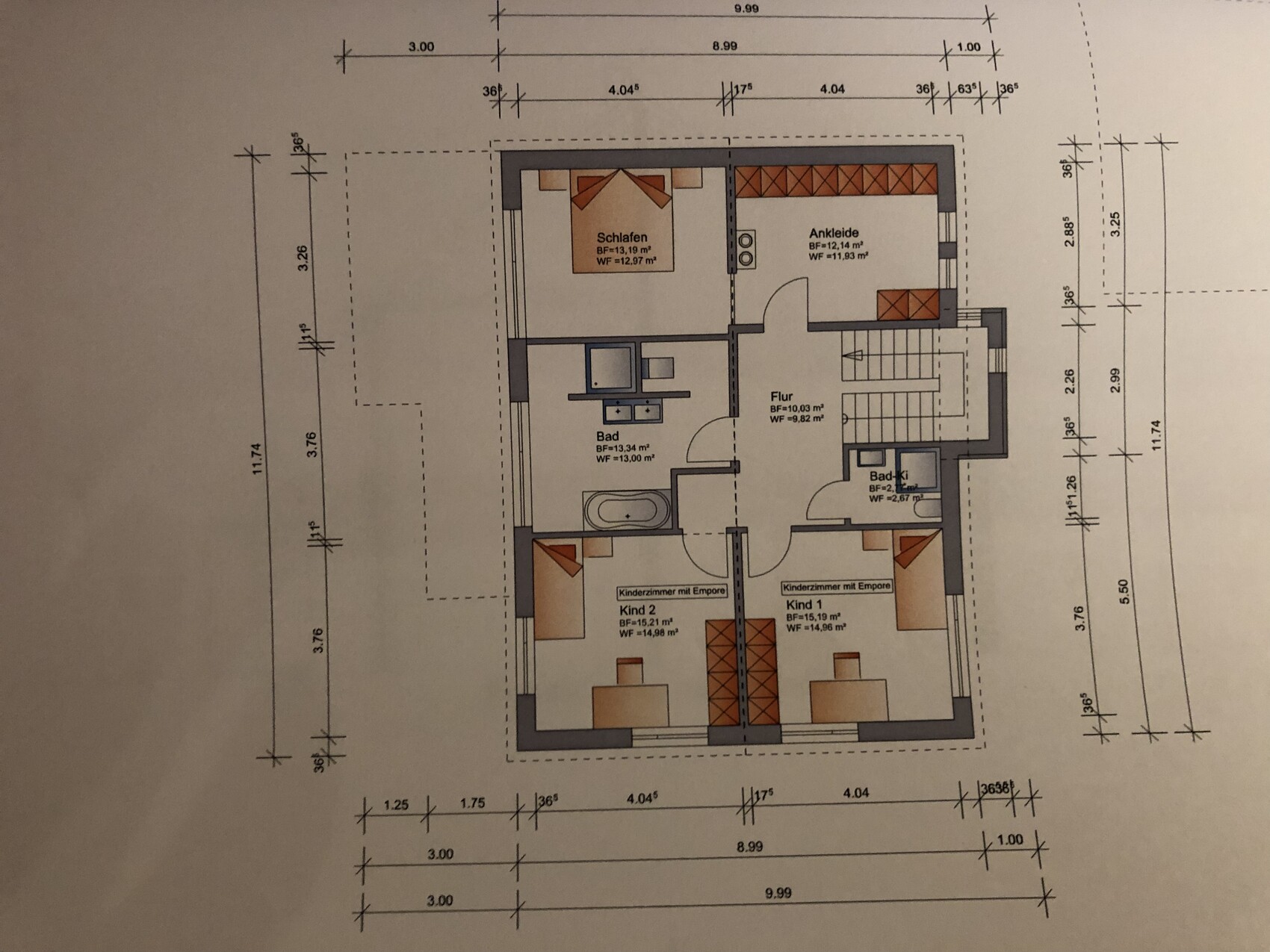 Grundrissplan eines zweistöckigen Hauses mit Schlafzimmer, Kinderzimmer, Bad und Flur