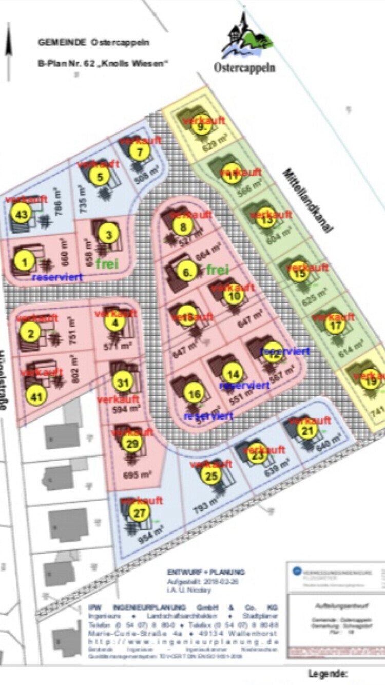 Site plan of a residential development with plots, size information, and sales markings