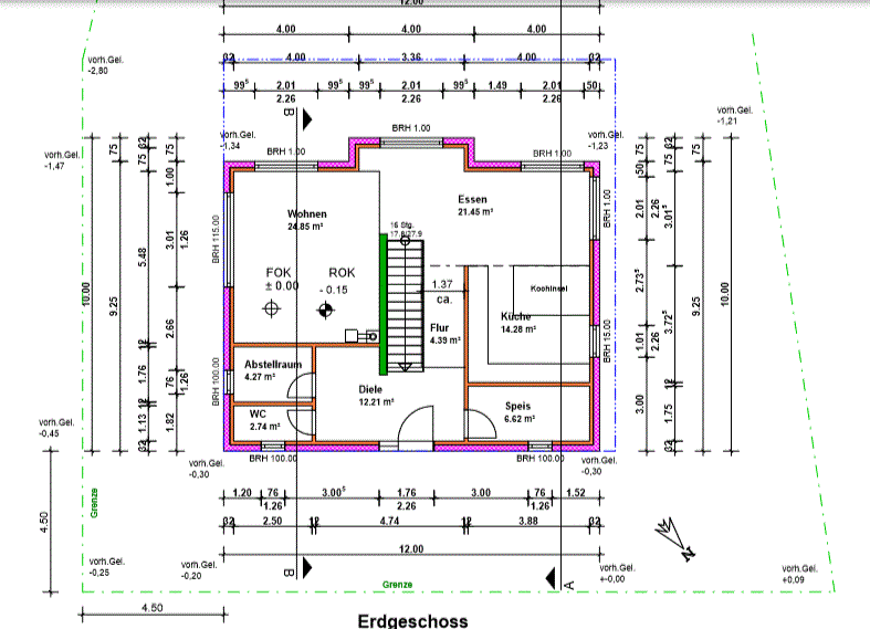 Grundriss Erdgeschoss eines Hauses mit Wohnzimmer, Küche, Flur, Abstellraum und WC.