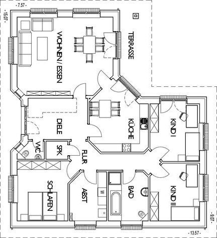 Grundrissplan eines Hauses mit Küche, Essbereich, Wohnzimmer, Schlafzimmern und Terrasse