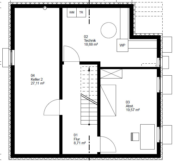 Basement floor plan: hallway, technical room, storage room, cellar space, central stairs.
