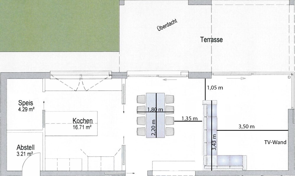 Two-dimensional floor plan: kitchen with dining area, pantry, storage room, and terrace