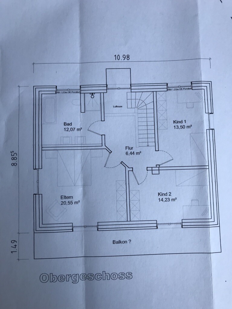 Upper floor plan: Parents, Bathroom, Child 1, Child 2, Hallway, Void, Balcony, approx. 11x9 m (36x30 ft)