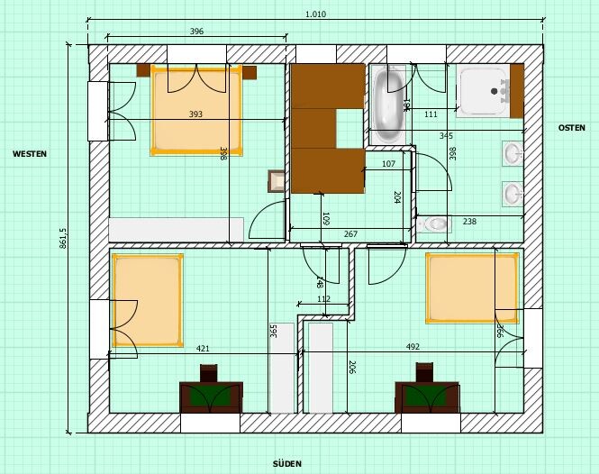 Grundriss eines Hauses mit 3 Schlafzimmern, Bad, Küche und Flur