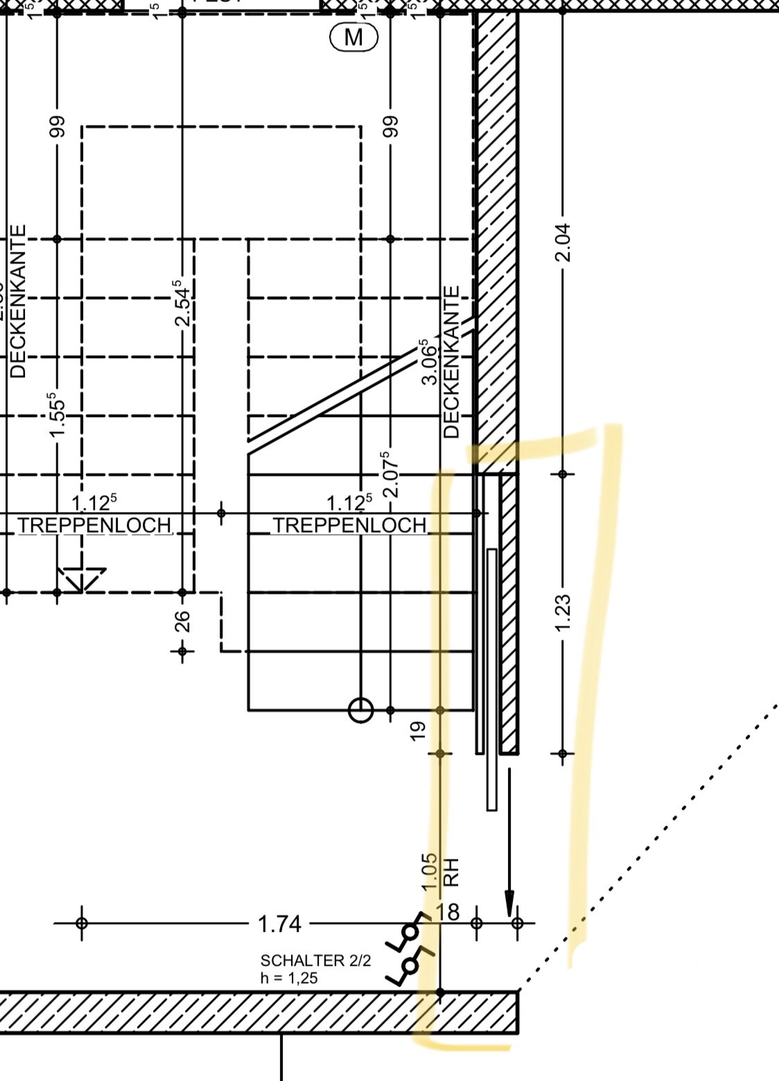 Architectural section through stairwell; ceiling edge, switch 2/2, dimension lines, wall marked in yellow.