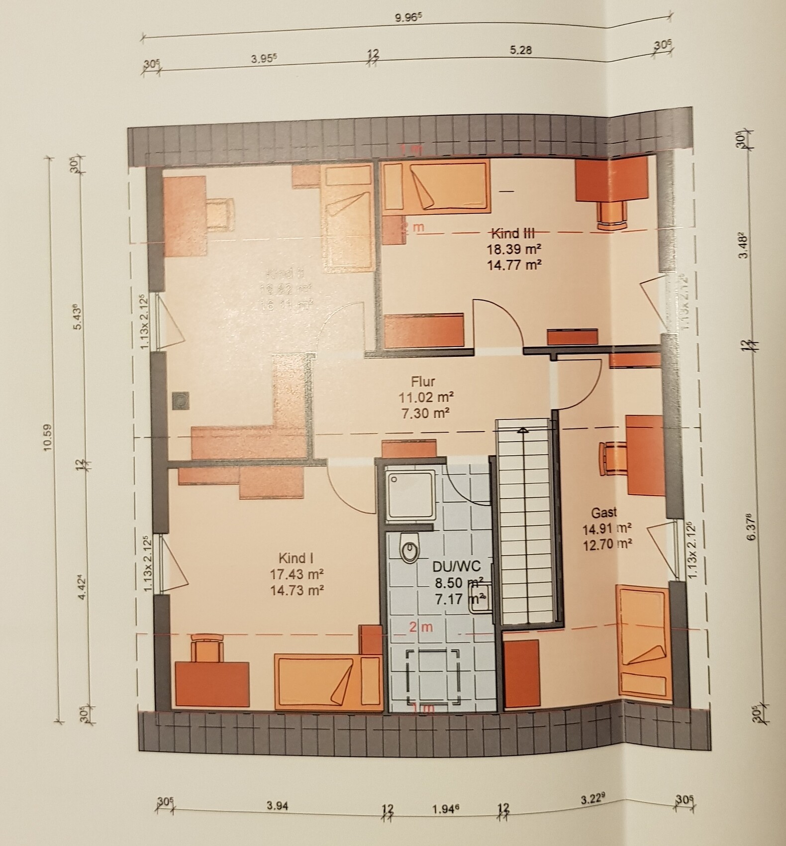 Floor plan of living area: hallway, three rooms (Child I, Child II, Guest) and bathroom/shower WC, staircase.