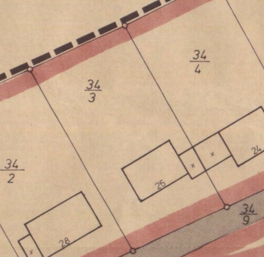 Floor plan showing plot boundaries and parcel numbers on plan.