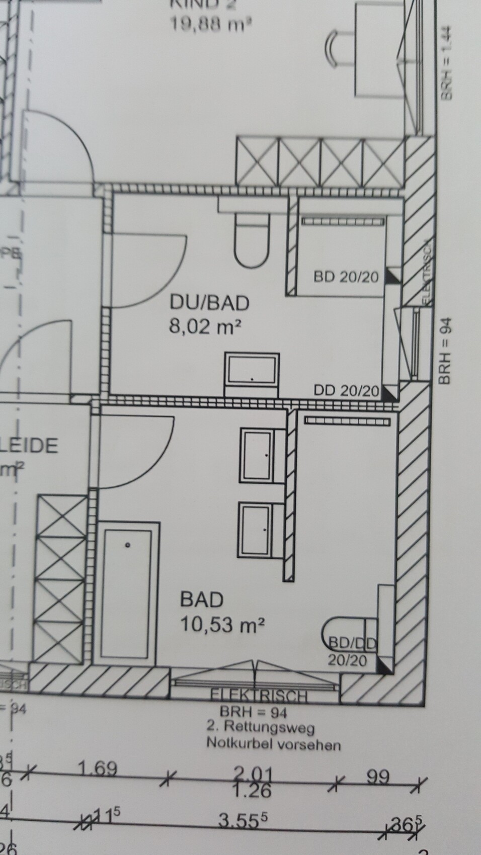 Grundriss einer Wohnung: DU/BAD 8,02 m², BAD 10,53 m², Kinder- und Schlafzimmer.