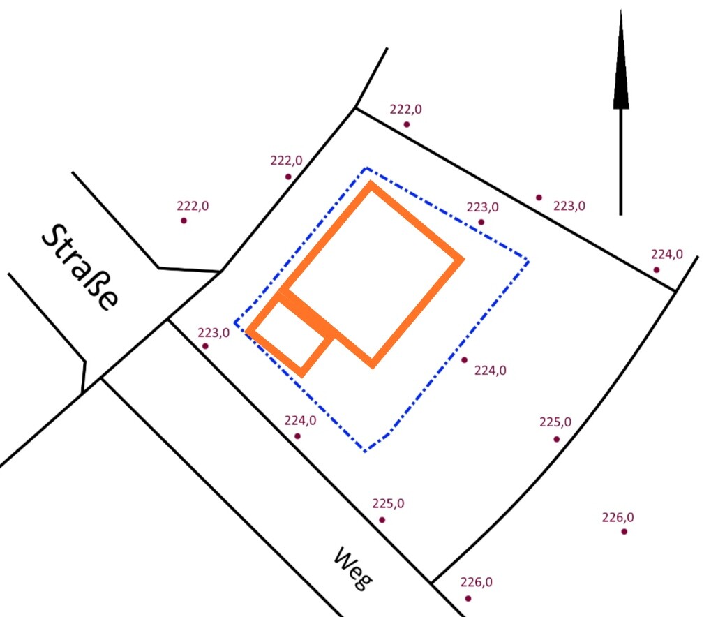 Lageplan: blaue gestrichelte Grenze um Grundstück, orange Gebäudekomplex aus zwei Rechtecken