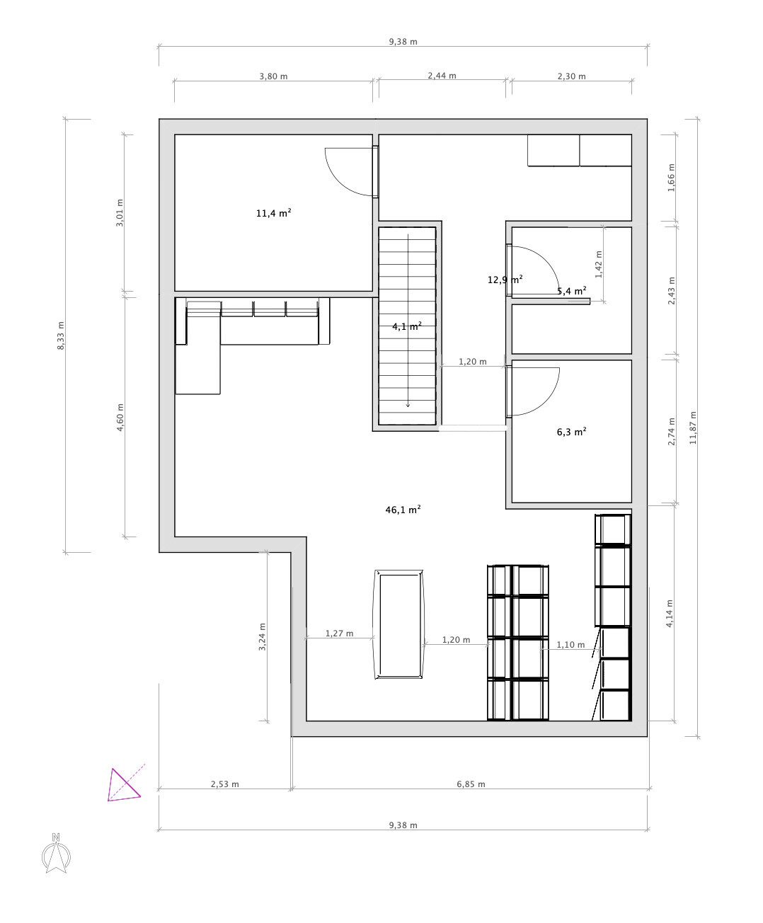 Floor plan of a building with rooms, staircase, doors, and area measurements in square meters.