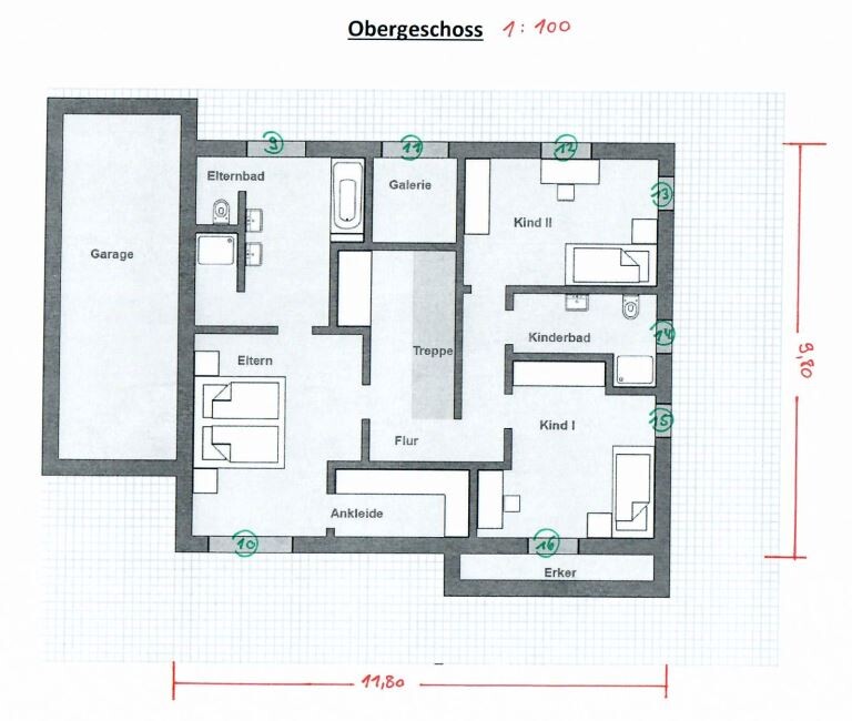Upper floor plan with garage, master bedroom, children’s room, hallway, stairs, bay window.