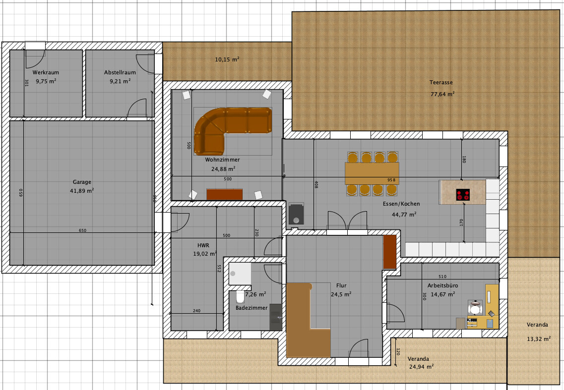 Grundriss eines Hauses mit Wohnzimmer, Küche/Essen, Büro, Flur, Bad, HWR, Garage, Veranda, Terrasse