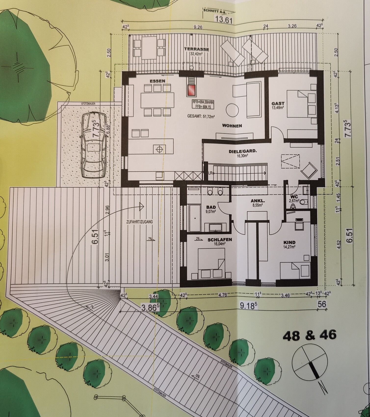 Floor plan of a single-family house with terrace, living/dining area, kitchen, bedroom, and children's room.