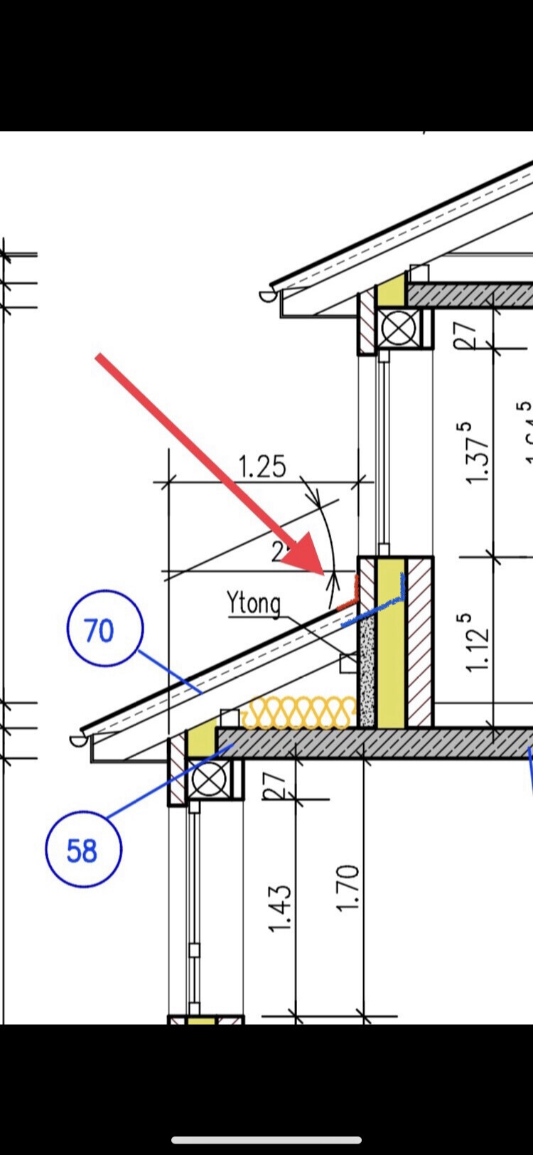 Cross-section of a roof structure with insulation, components, labels, and dimensions.