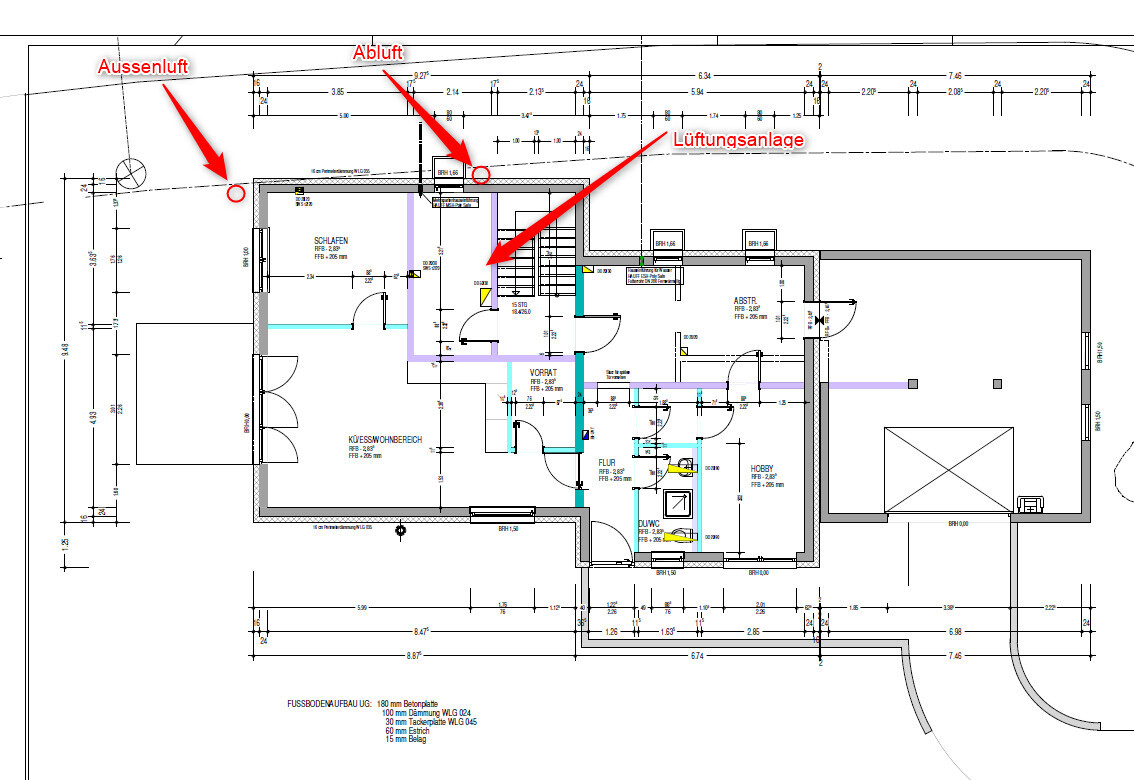 Grundriss eines Hauses mit Lüftungsanlage, Außenluft- und Abluftführung.