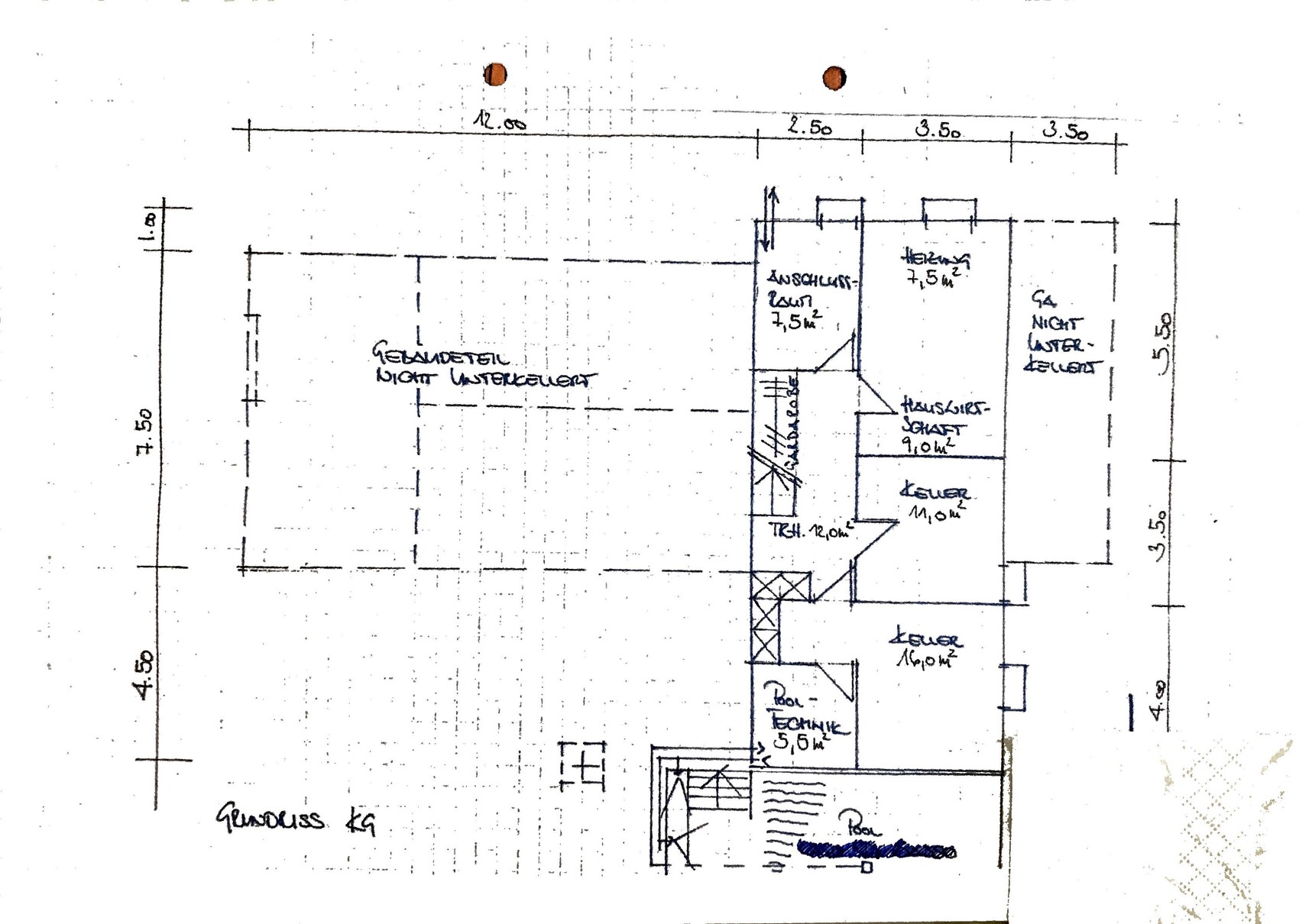 Hand-drawn floor plan sketch of the basement level with staircase, heating room, and cellar rooms.
