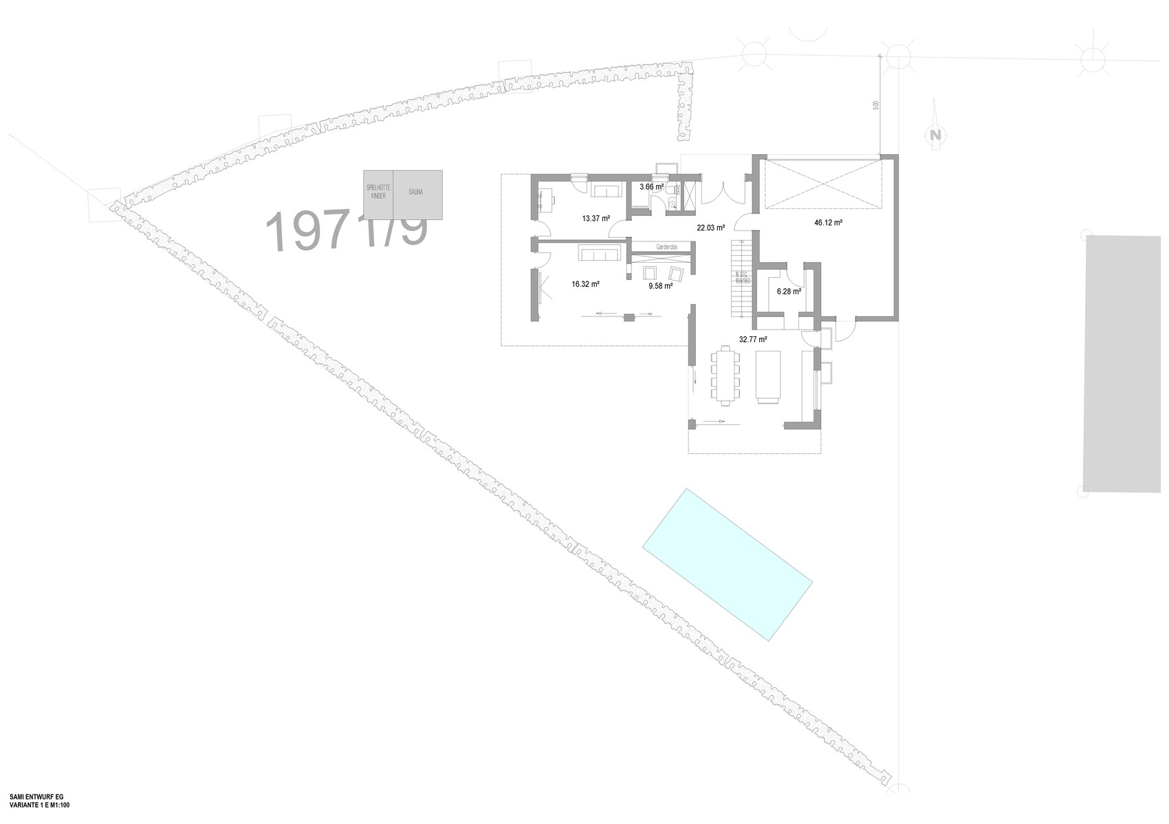 Grundriss eines Hauses mit Innenräumen, Flächenangaben, Außenpool und Grundstücksgrenze.
