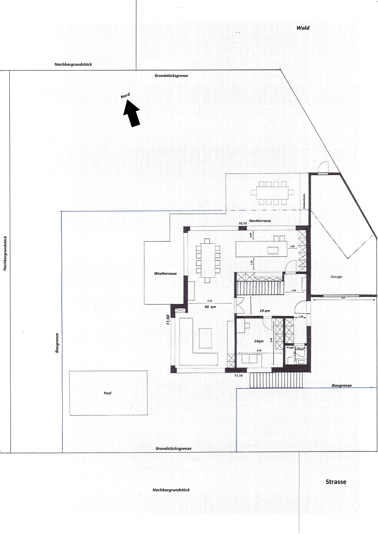 Site plan with building footprint, plot boundaries and neighboring areas