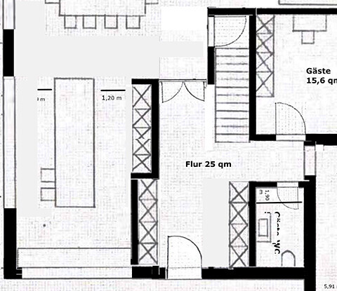 Grundrissplan eines Hauses mit Flur, Gästezimmer und WC