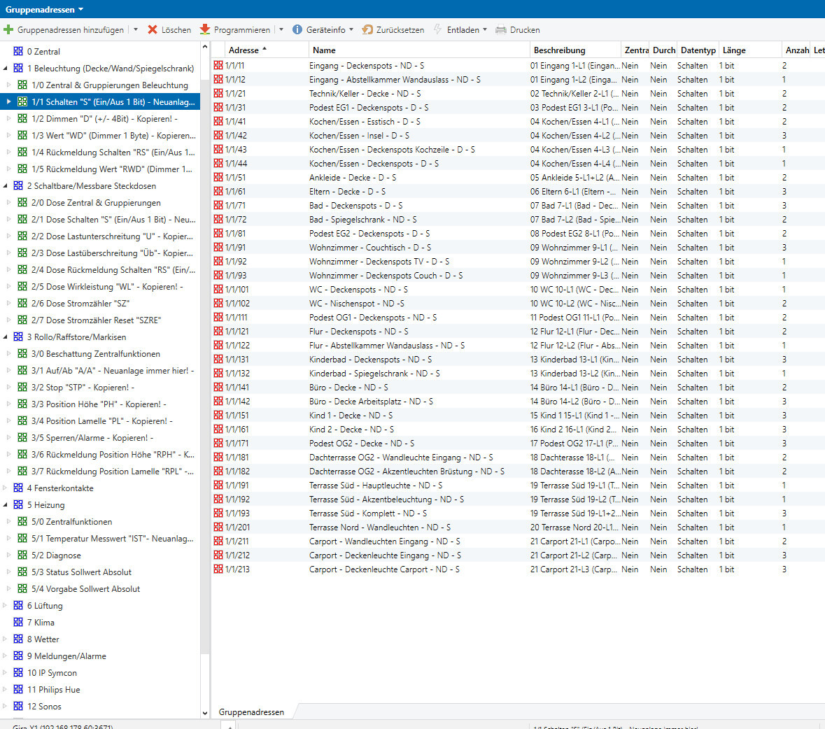 KNX group addresses: Tree structure on the left, table list with addresses and descriptions on the right.