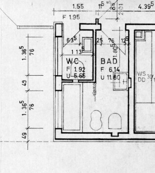 2D-Badgrundriss mit WC und Bad in einem Grundrissplan