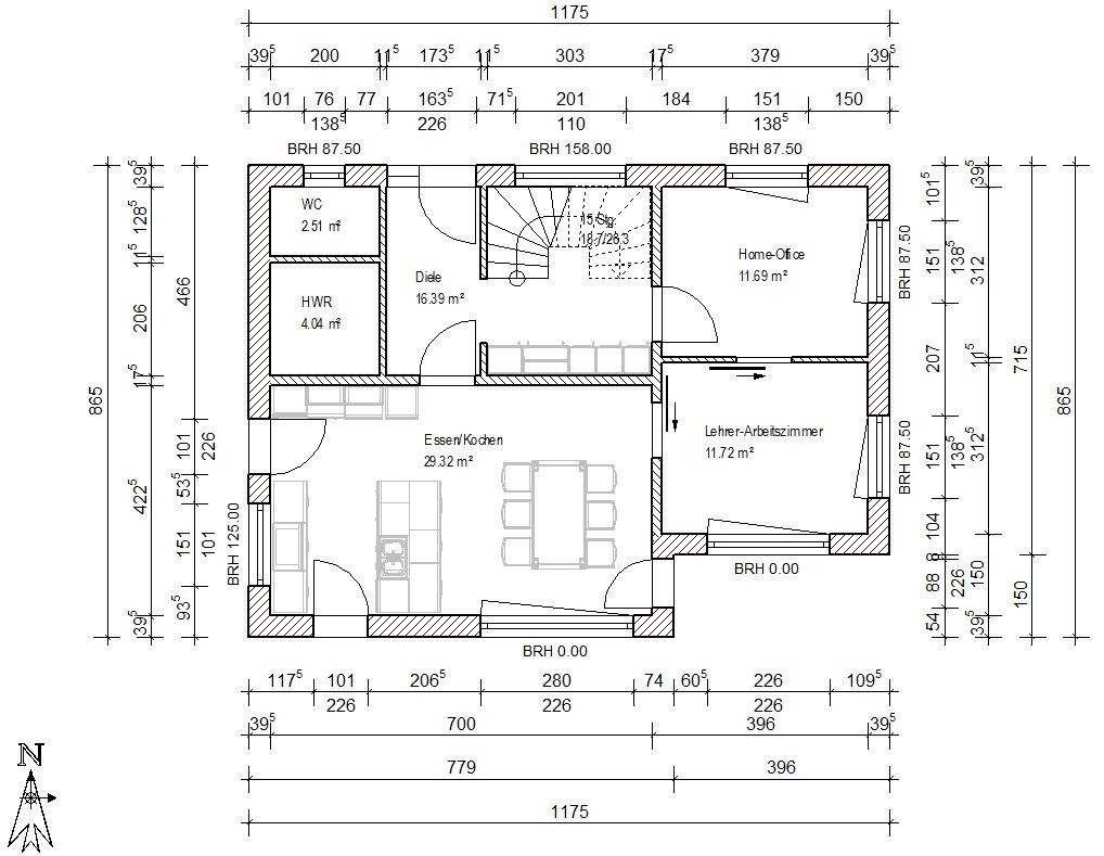Grundriss eines Hauses: Küche, Essen, Diele, WC, HWR, Home-Office, Lehrer-Arbeitszimmer.