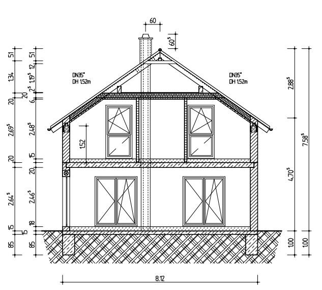 Cross-section of a multi-storey house with roof structure, windows, and foundation, with measurements