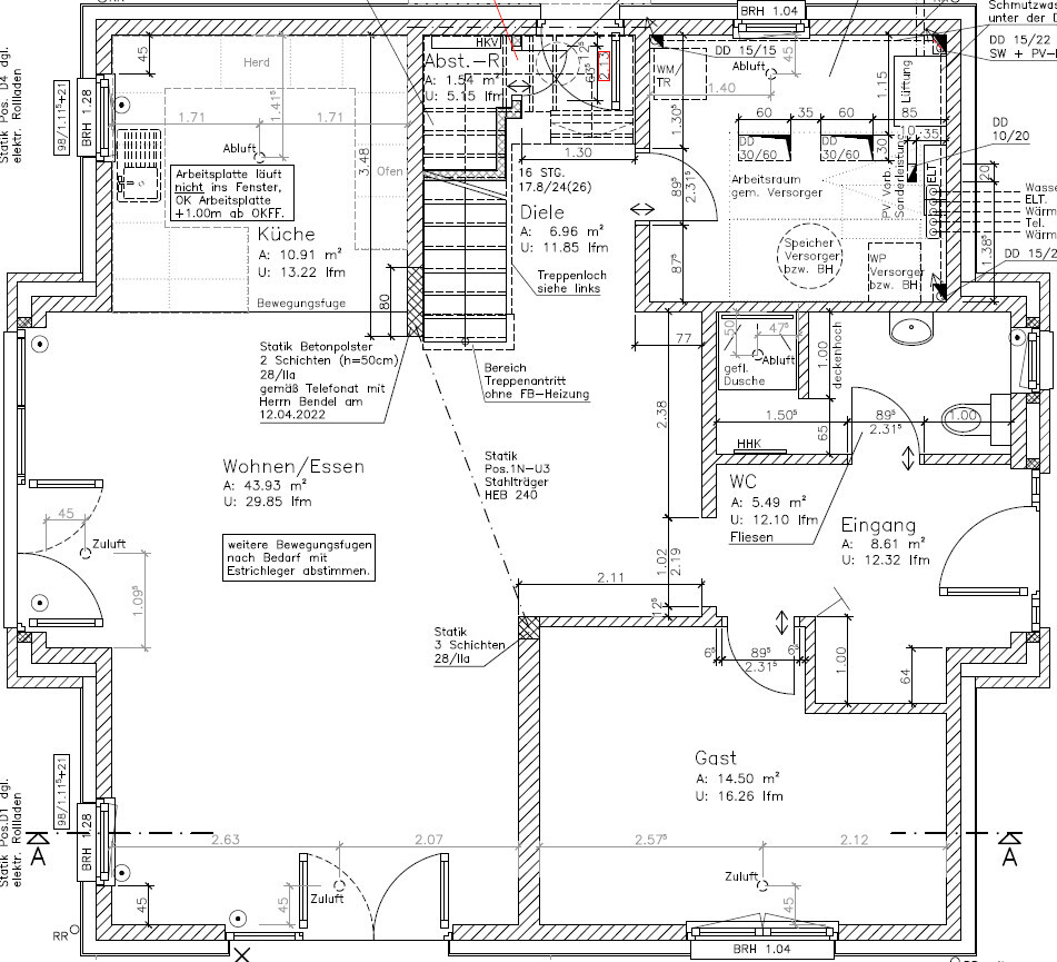 Grundriss eines Hauses mit Wohnraum, Küche, Eingang, Bad und WC.