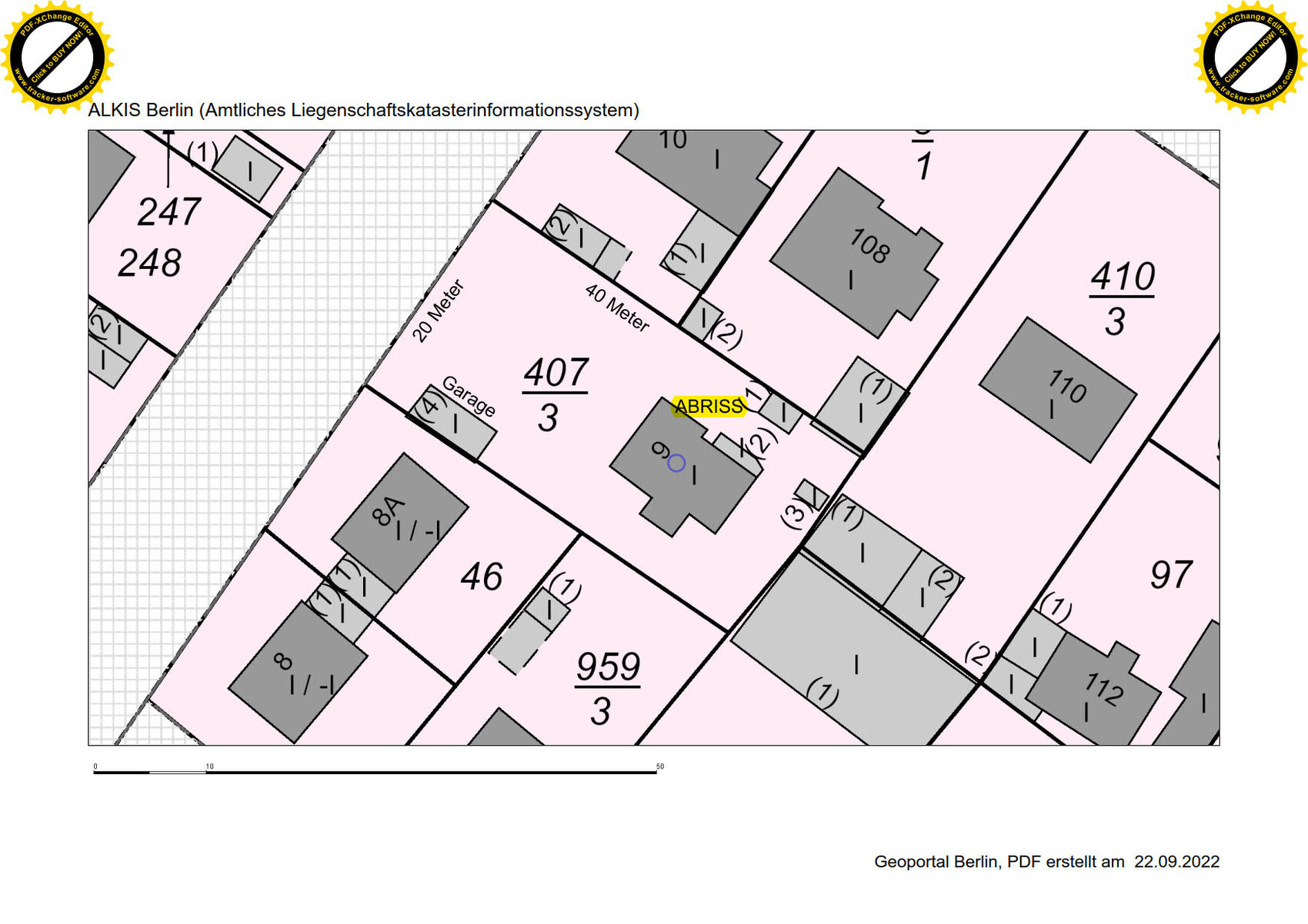Site plan Berlin: pink parcels with gray buildings, demolition notice on one property.
