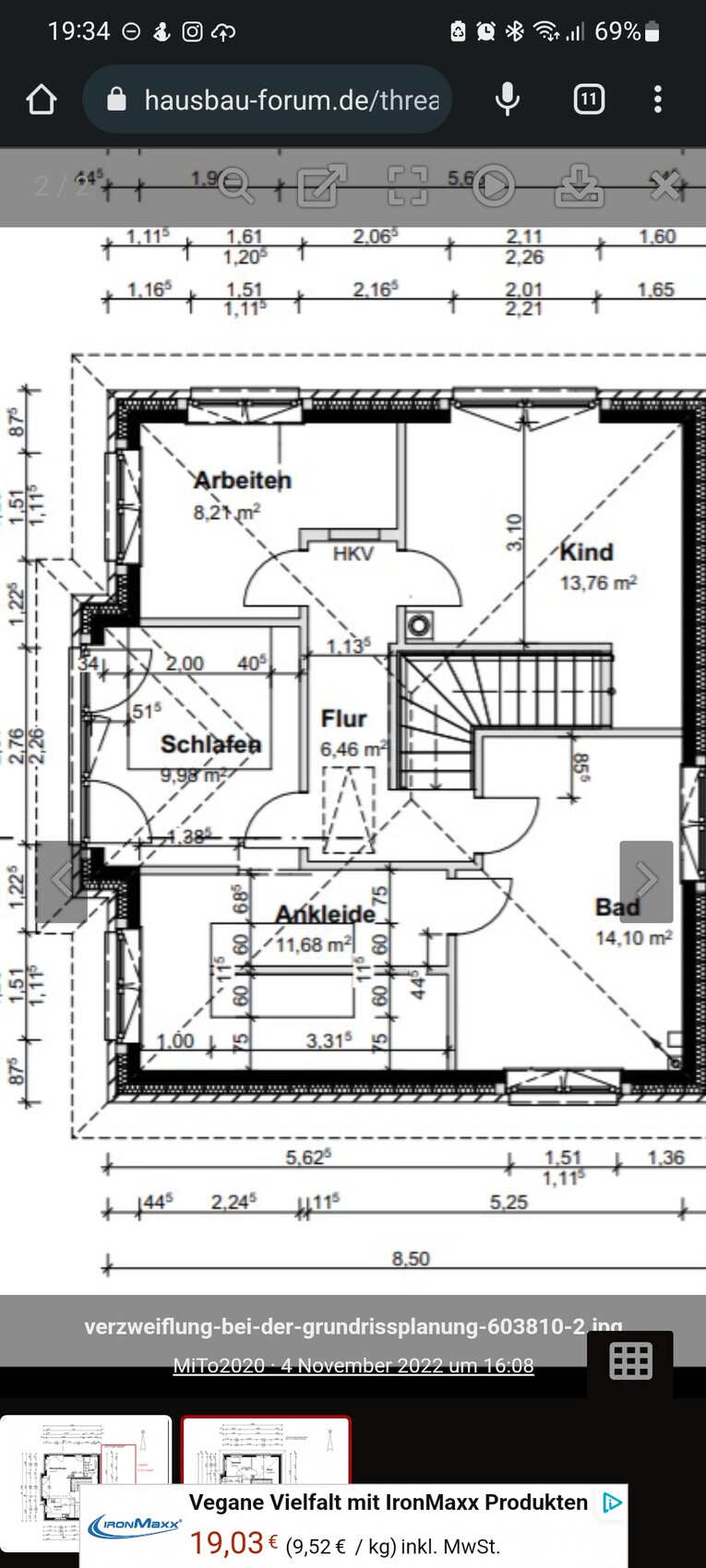 Grundriss eines Hauses: Arbeiten, Schlafen, Ankleide, Kind, Bad, Flur und Treppe.