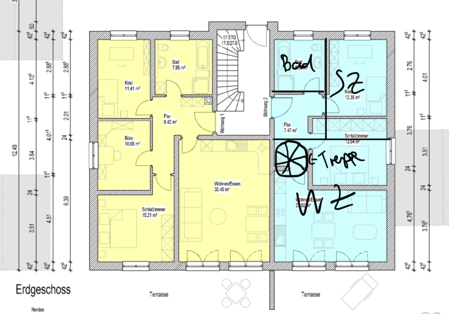 Grundriss Erdgeschoss: gelber Wohn-/Essbereich, Schlafzimmer, Kind, Büro; blaue Räume.