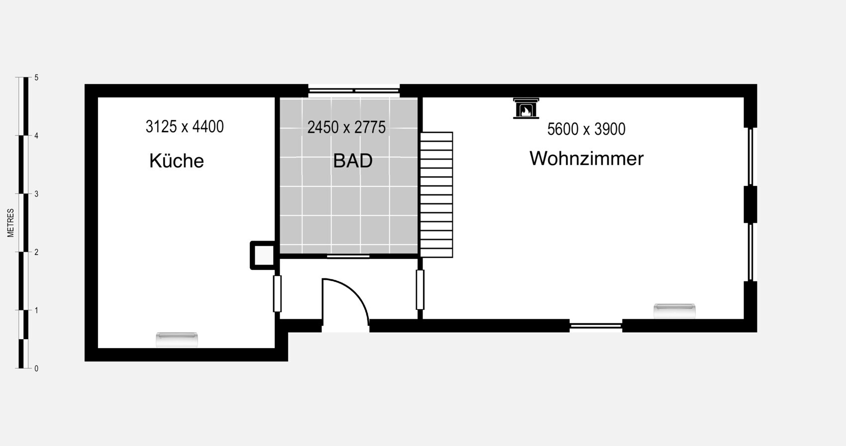 Floor plan of an apartment: kitchen on the left, bathroom in the middle, living room on the right; dimensions given.