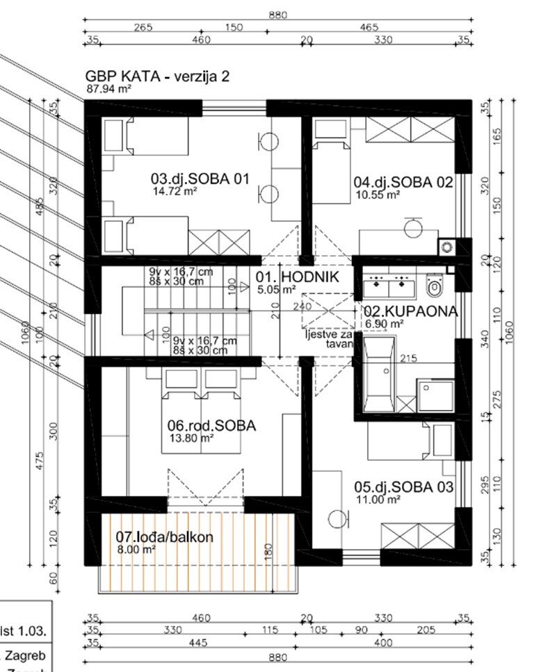 Floor plan of a residential house with bedrooms, living room, hallway, bathroom, and balcony.