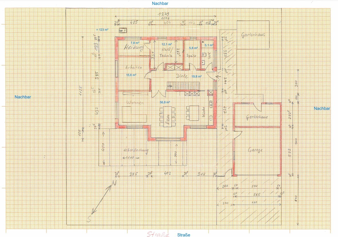 Floor plan of a single-family house with living room, kitchen, hallway, garage, and garden house.