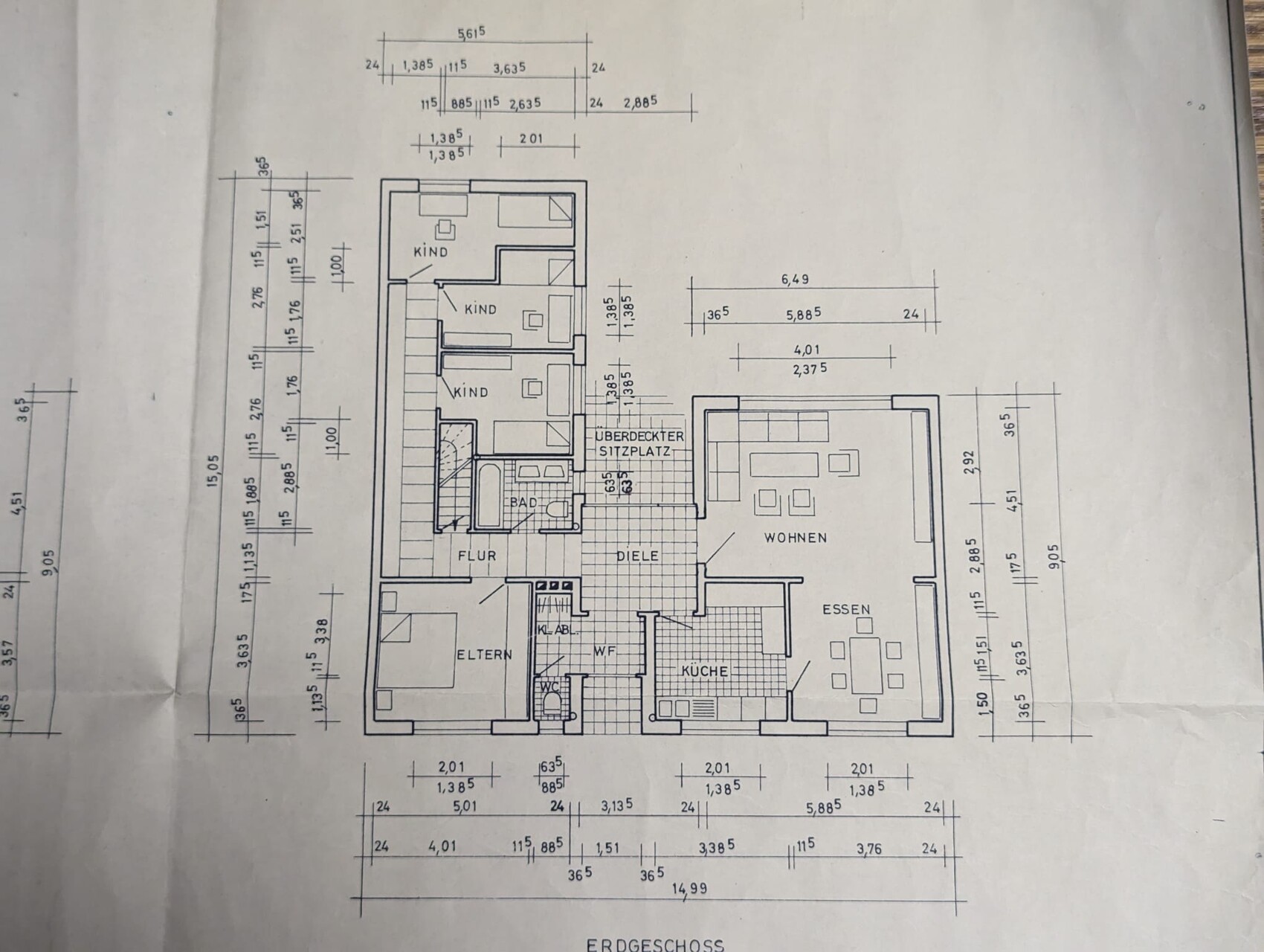 Floor plan of a single-family house with living room, dining room, kitchen, master bedroom, and children’s room.