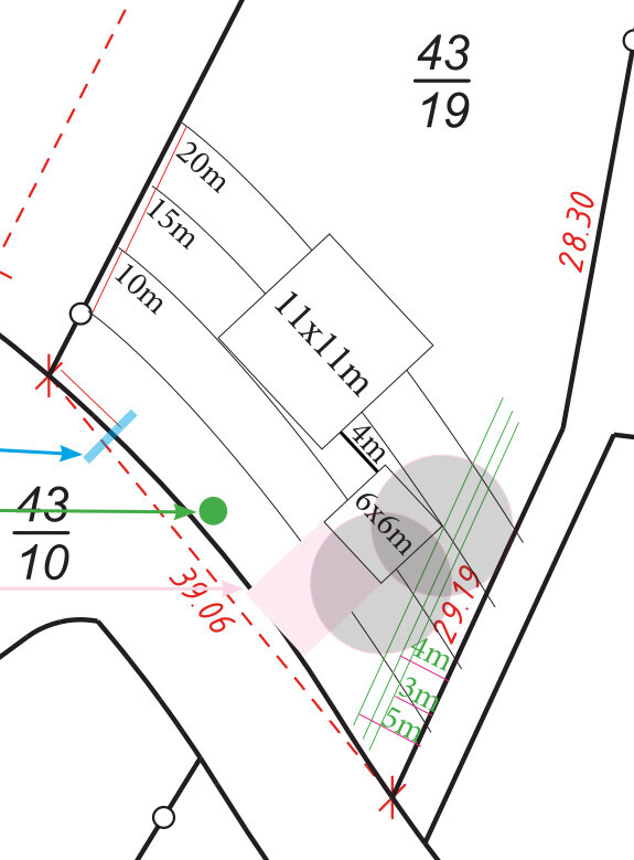 Site plan: 11×11 m building, curved area, distances 4–20 m, measurement lines and arrows.