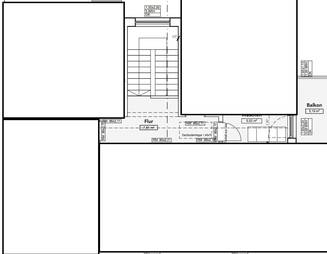 Grundriss eines Wohnhauses: Flur, Waschen, Balkon und zentrale Treppe.