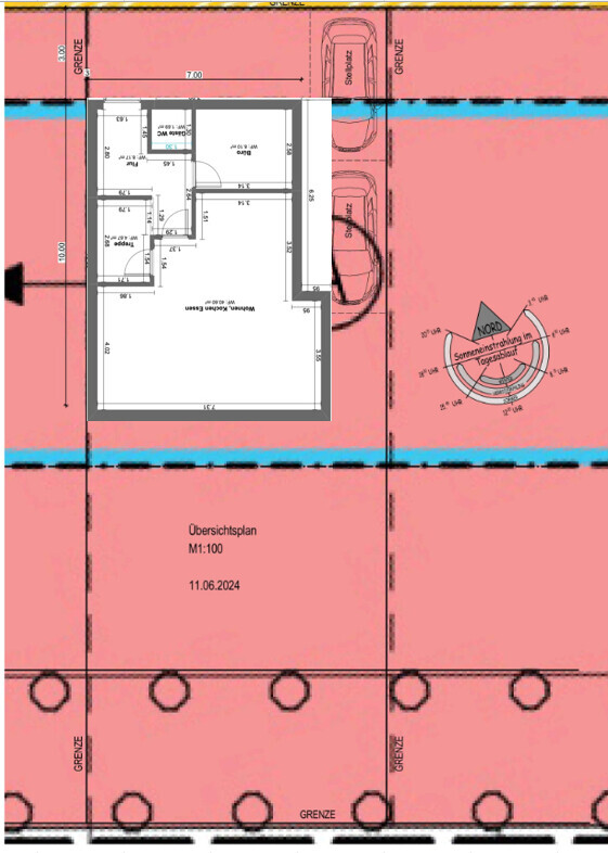 Overview plan of a building with internal floor plan, surrounding parking spaces, and scale 1:100.