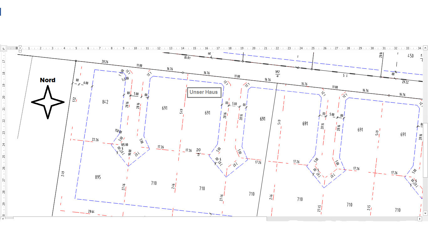 Site plan of a plot with house location, property boundaries, and planned buildings