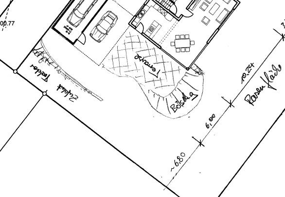 Handgezeichnete Grundriss-Skizze eines Hauses mit Garage, Einfahrt und Gartenbereich